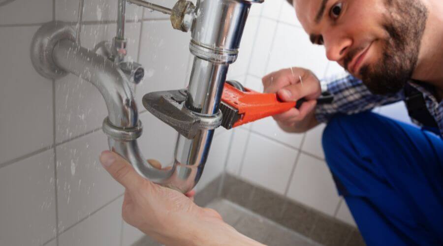 Professional same day plumber in Wickett, TX